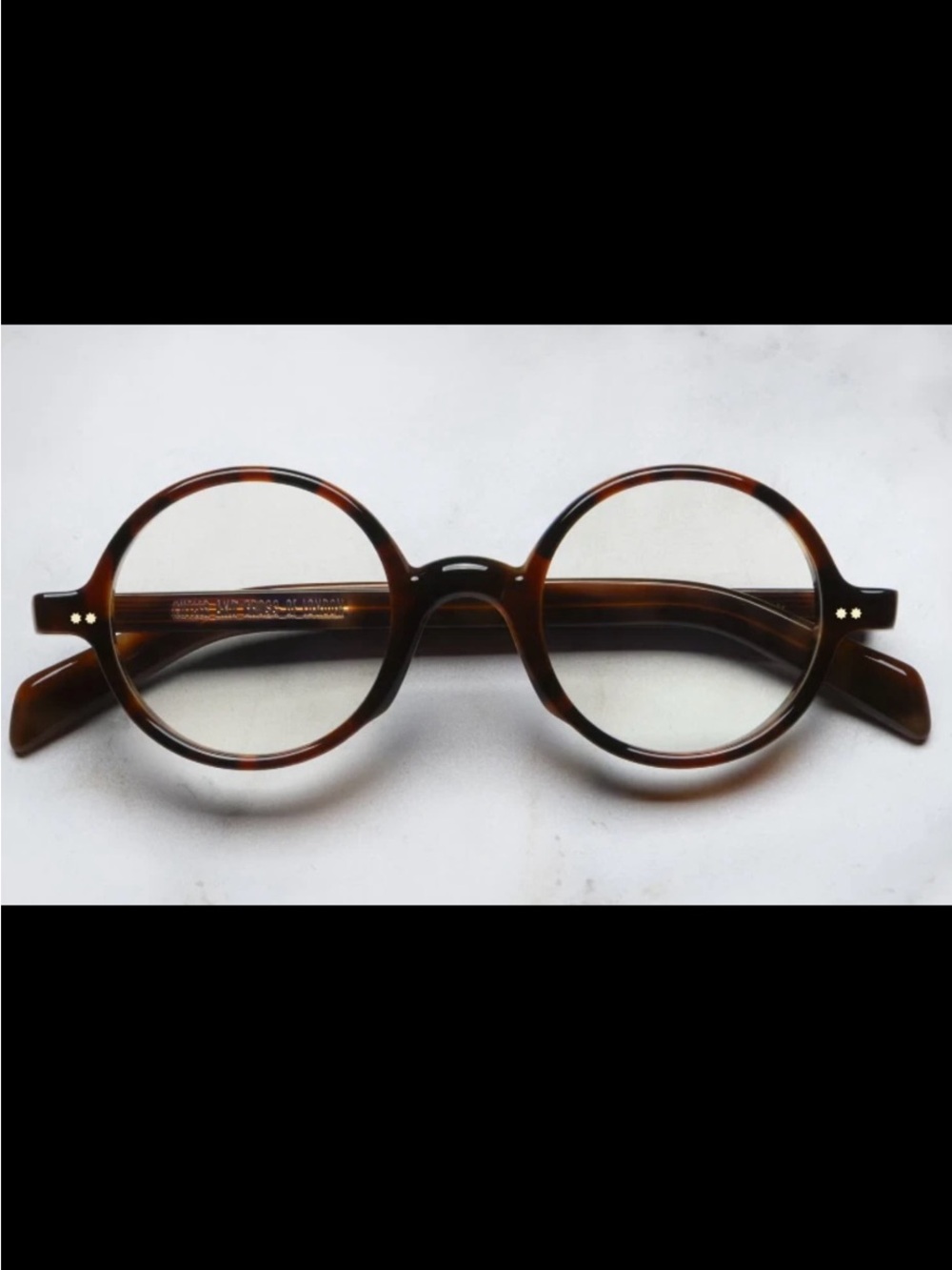 Round Retro Men’s Glasses in Tortoiseshell